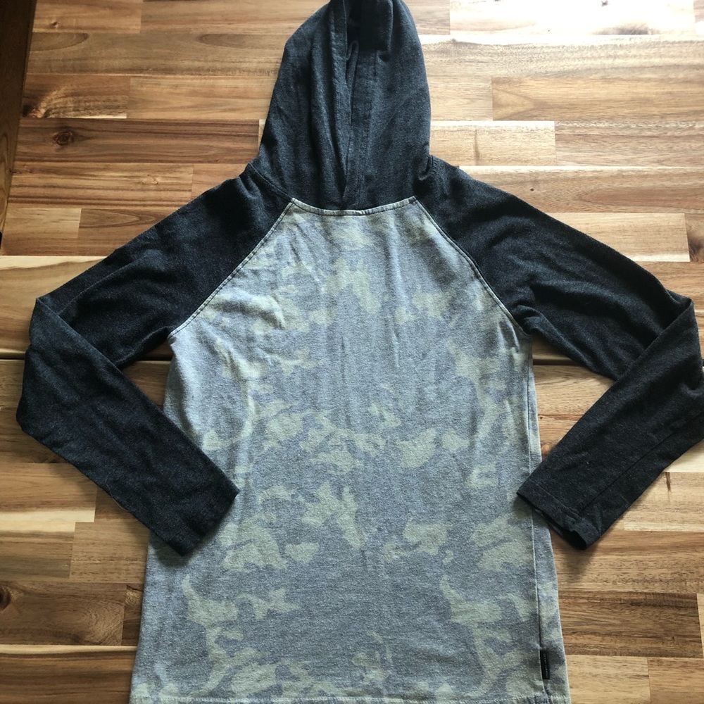 Ocean Current Boys’ M lightweight camo pullover‎